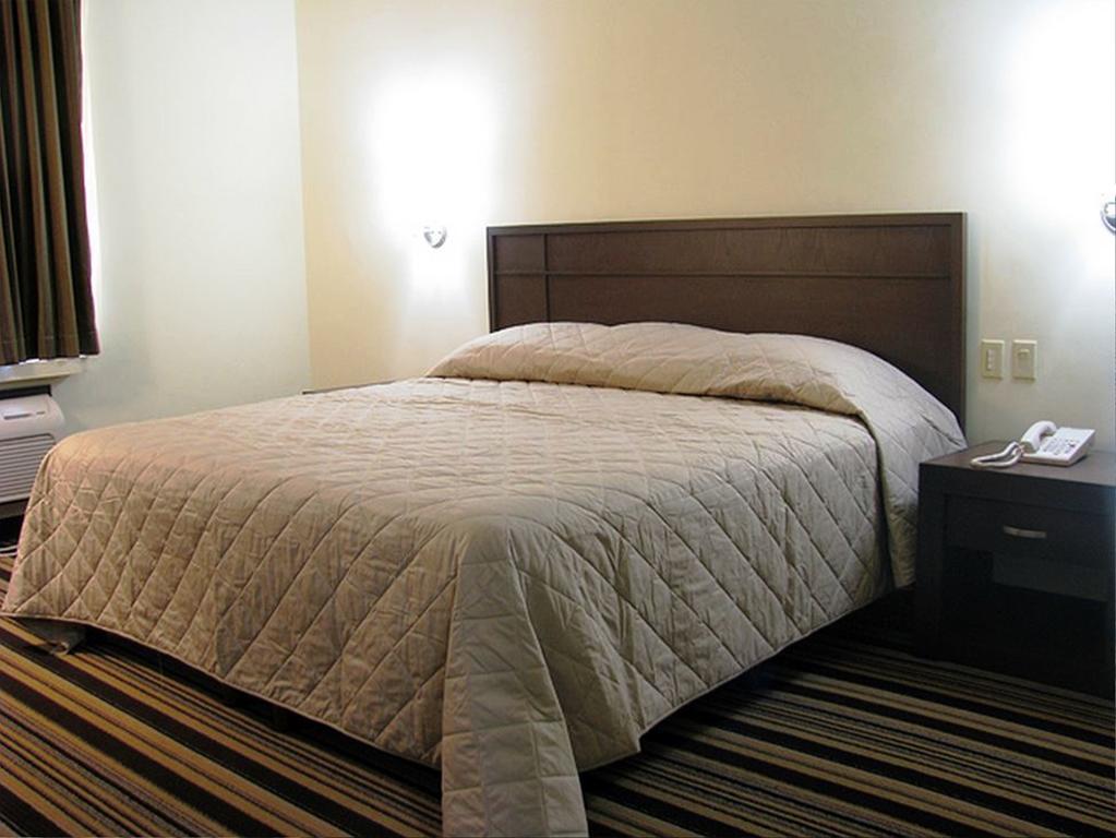 Hotel Alameda Express マタモロス 部屋 写真