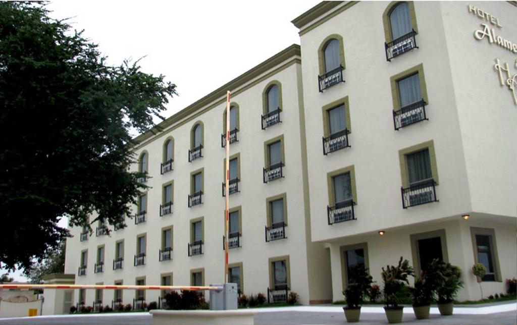 Hotel Alameda Express マタモロス エクステリア 写真