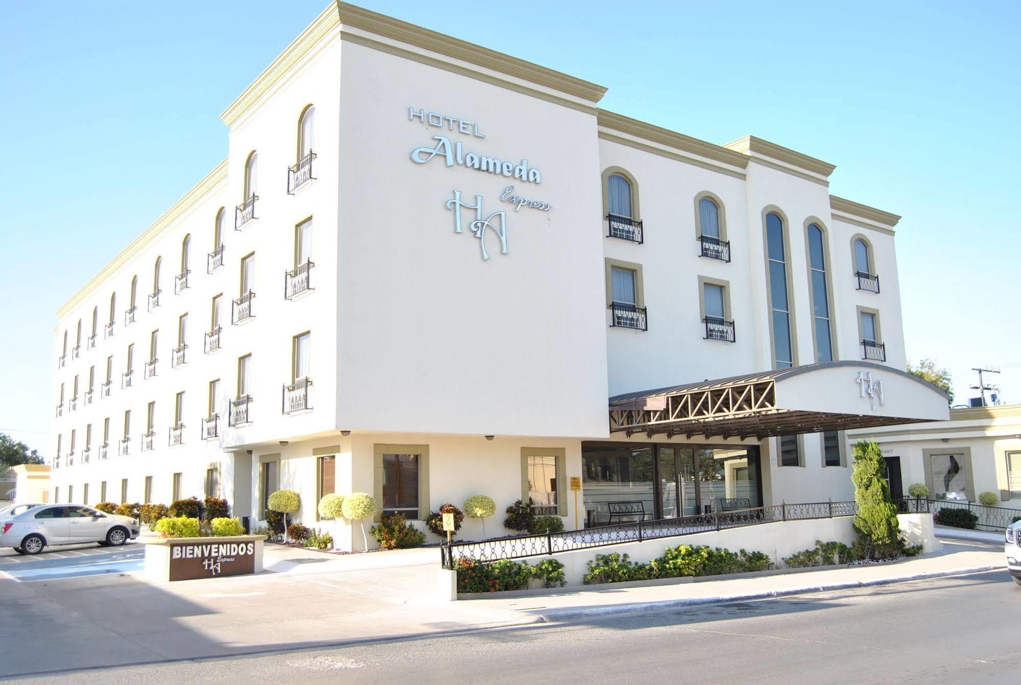 Hotel Alameda Express マタモロス エクステリア 写真